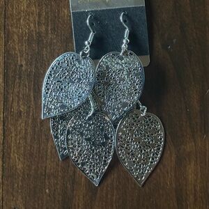 Silver Leaf Filigree Dangle Earrings
Layered Nature Boho Statement NEW